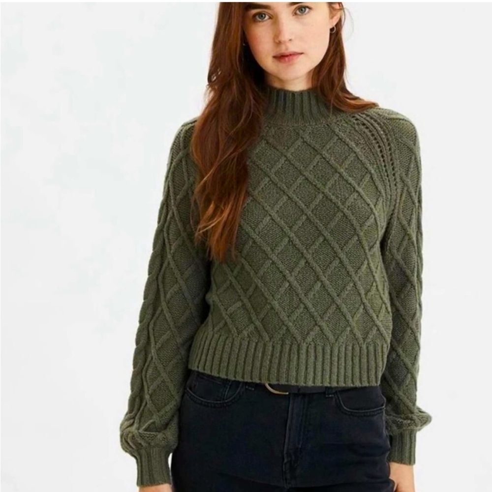 American Eagle Women’s Hunter Green Waffle Cable Knit Mock sweater size xsmall